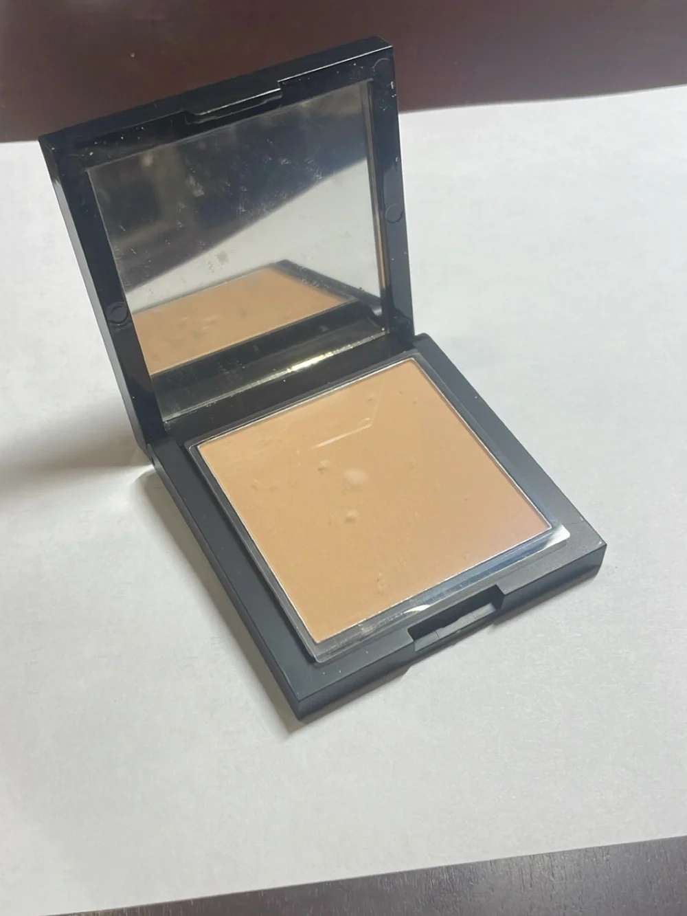 Reina rebelde On Your Face Finishing Powder